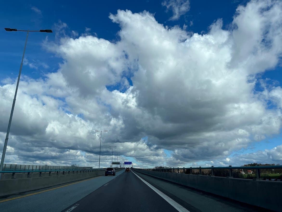 /static/gallery/view/oslo_candy_cloud.jpg